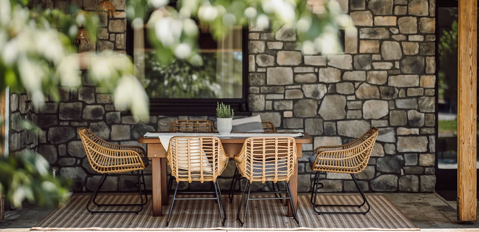 Gem&uuml;tliche Sonnenterrasse