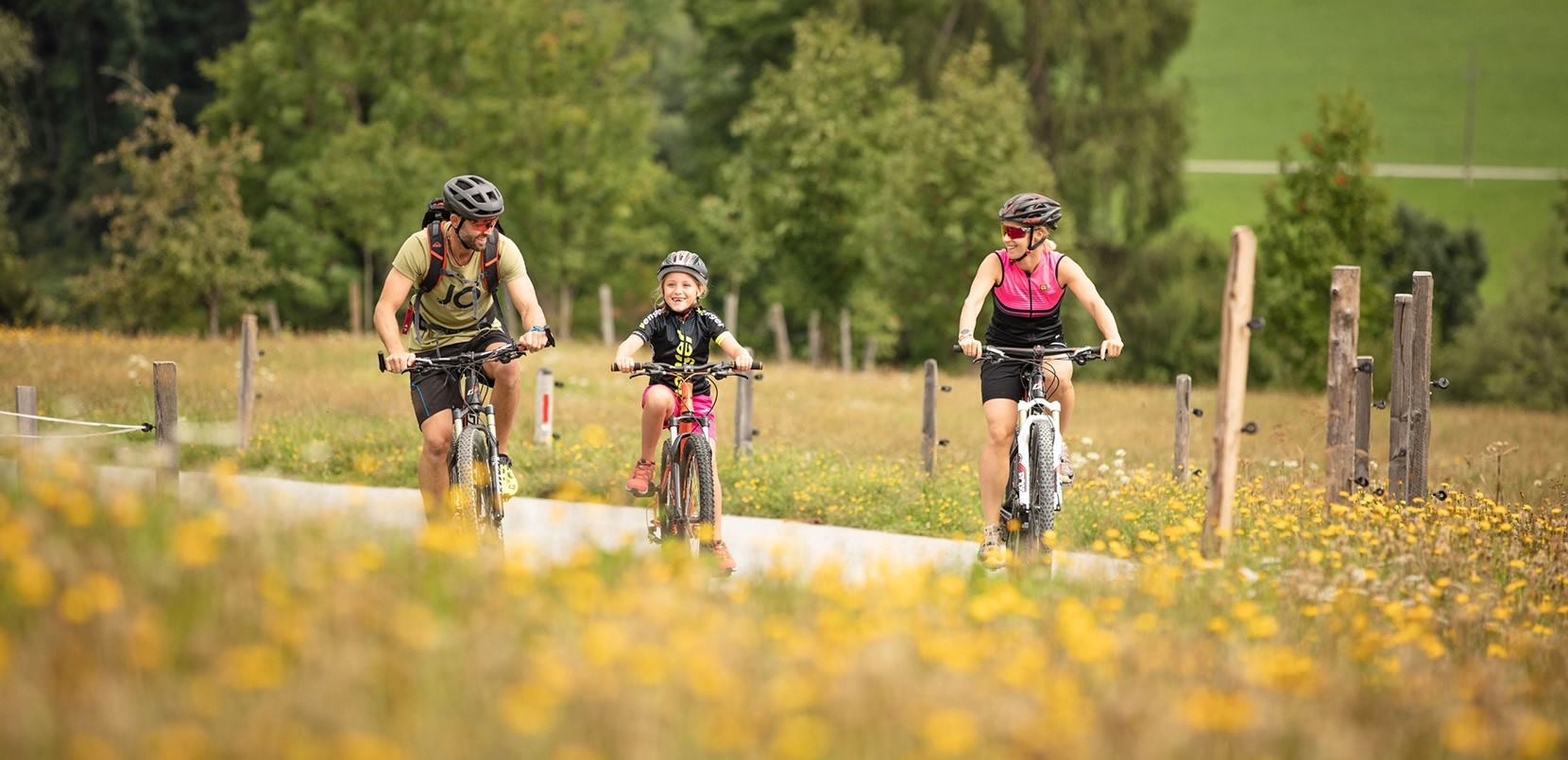 Radtour mit der ganzen Familie