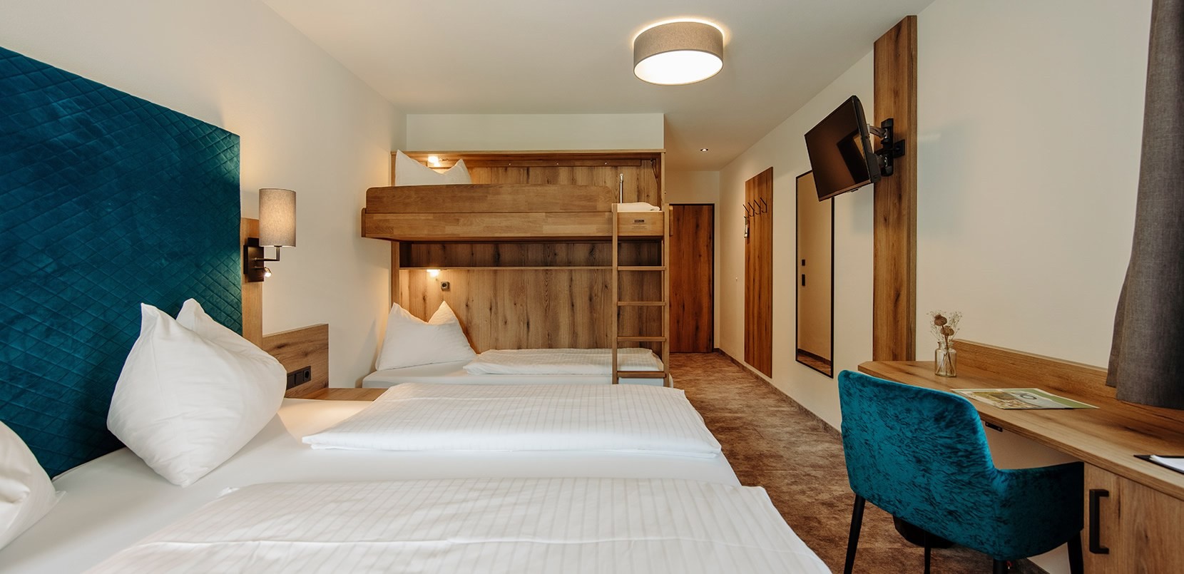 Große Familienzimmer mit Stockbette