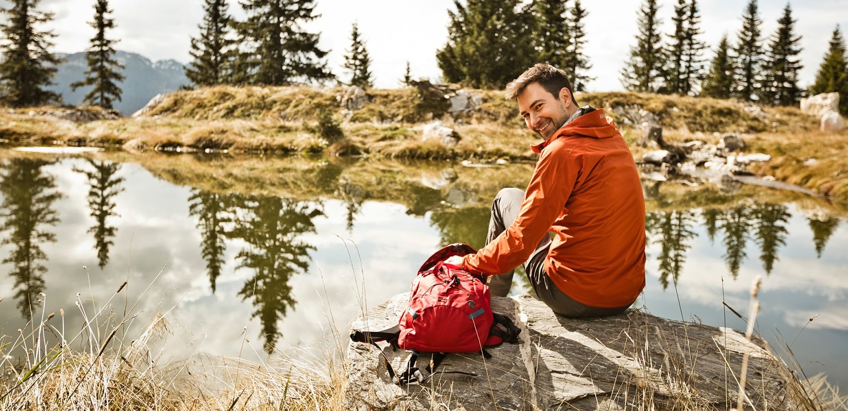 Rast am Speicherteich am Gernkogel beim Wanderurlaub in Lerchs Urlaubswelt