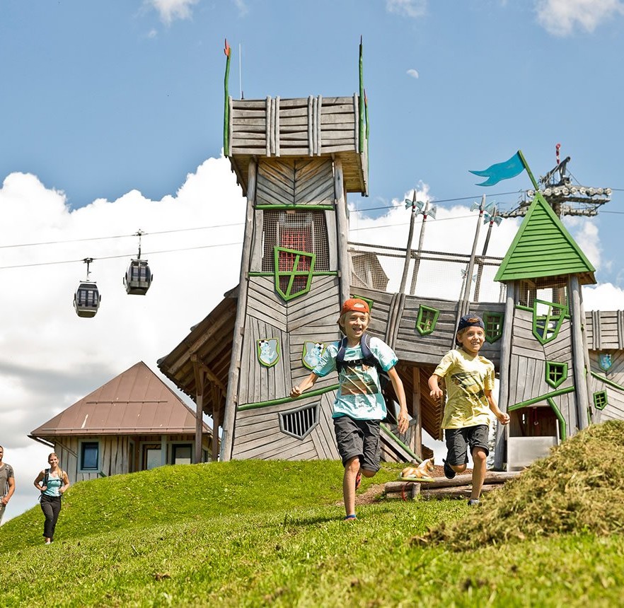 Spaß für die ganze Familie am Erlebnisberg Geisterberg
